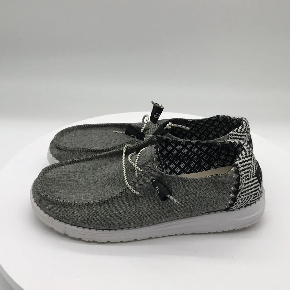 Hey dude mens shoes size 8 US